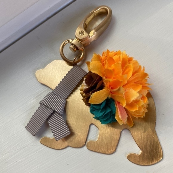 Anthropologie Well Dressed Animal Bear Keychain - Picture 2 of 5